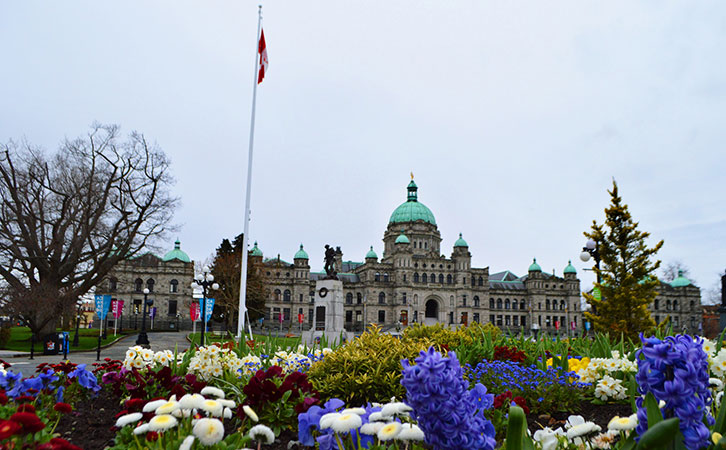 景鴻集團(tuán)客戶「魁省投資移民申請」組團(tuán)免面試獲批！