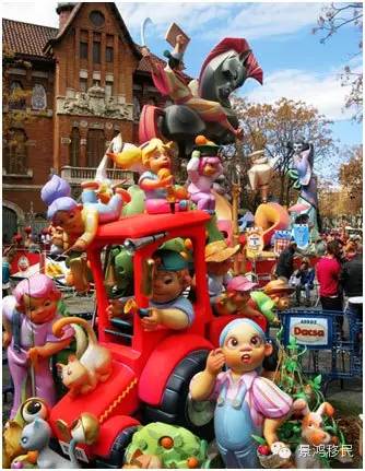 瓦倫西亞:焰火中的法雅節(jié)