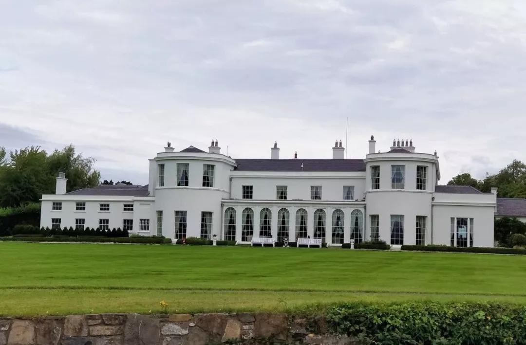 步步精心！從申請獲批到入境，景鴻助力C先生一家實(shí)現(xiàn)愛爾蘭移民夢！