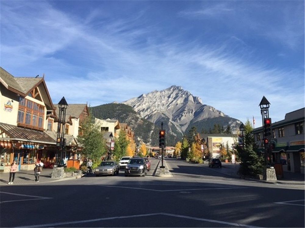 [實(shí)時(shí)焦點(diǎn)]加拿大BC省企業(yè)家移民計(jì)劃最新甄選情況，把握低分時(shí)代！