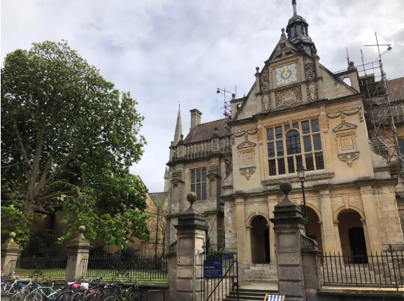 英國移民|關(guān)于英國的小費(fèi)文化