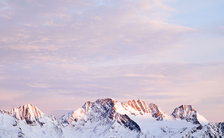 自媒體“網(wǎng)紅”，能申請(qǐng)加拿大自雇移民嗎？