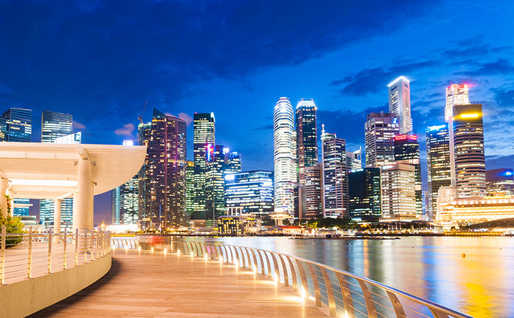 “獅城”新加坡VS“東方之珠”香港，您會(huì)怎么選？