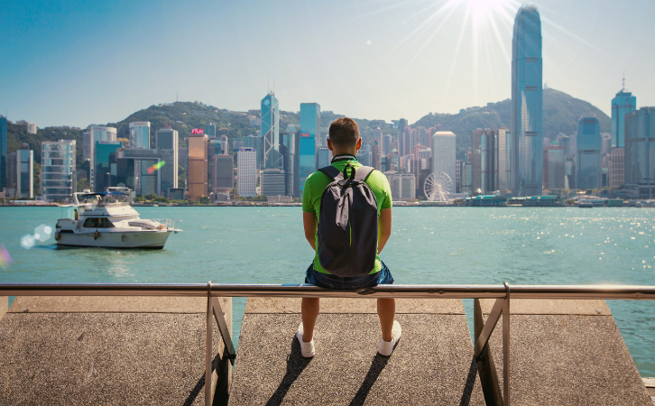 被拒簽、學歷不夠=沒戲了？移居香港路上的疑難雜癥，攻克有秘訣！