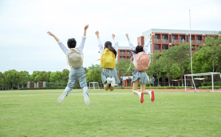 希臘購房移民|“普職分流”受熱議，機智的家長們已選擇這樣應對！