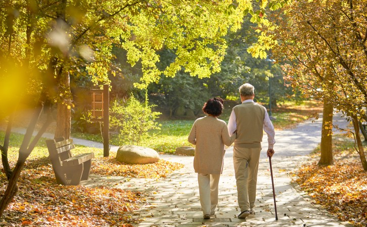 獨生子女移民，國內(nèi)的父母怎么辦？