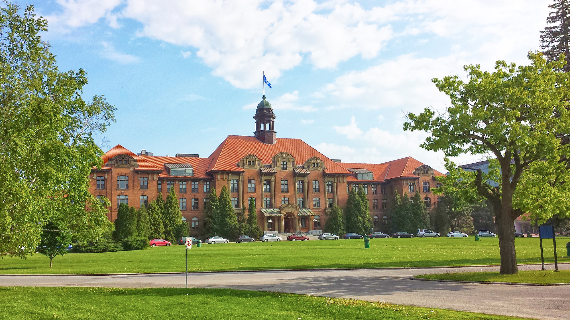 三年要引進145萬新移民的加拿大，現(xiàn)在哪些省份和行業(yè)超缺人？