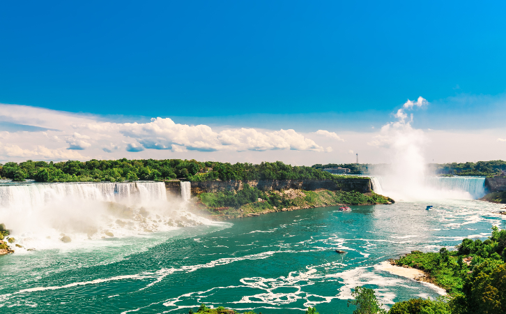 加拿大移民|傳統(tǒng)移民國(guó)的“另類”！別國(guó)紛紛收緊政策，它卻狂攬43.7萬新移民