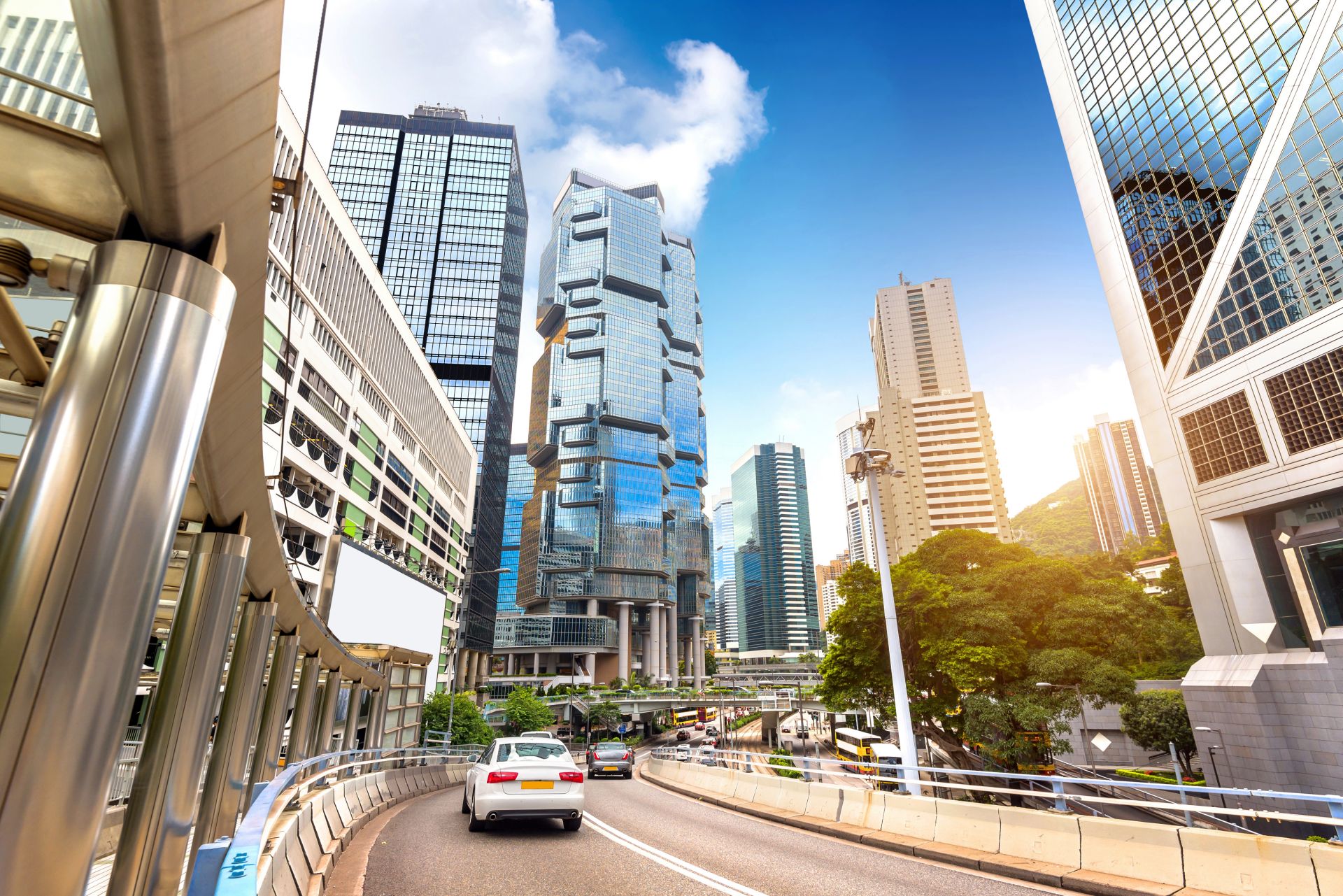 香港高才通計(jì)劃已有17000+人遞交申請(qǐng)，辦理前這1點(diǎn)千萬(wàn)要清楚！