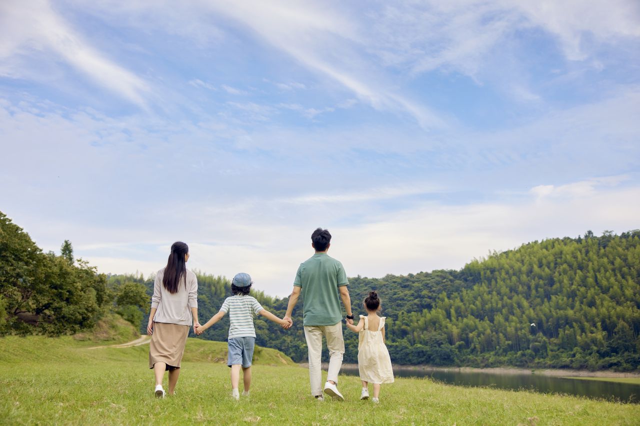 孩子幾歲規(guī)劃移民更好？如果子女超齡又該怎么辦？