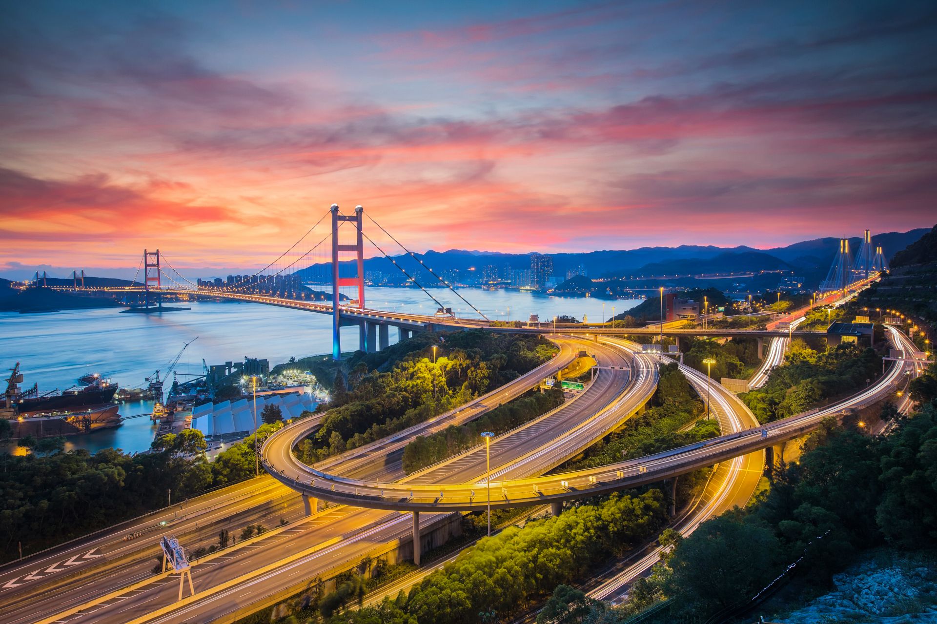 香港被評(píng)為全球營(yíng)商環(huán)境最佳經(jīng)濟(jì)體之一！為什么說內(nèi)地企業(yè)主“標(biāo)配”香港身