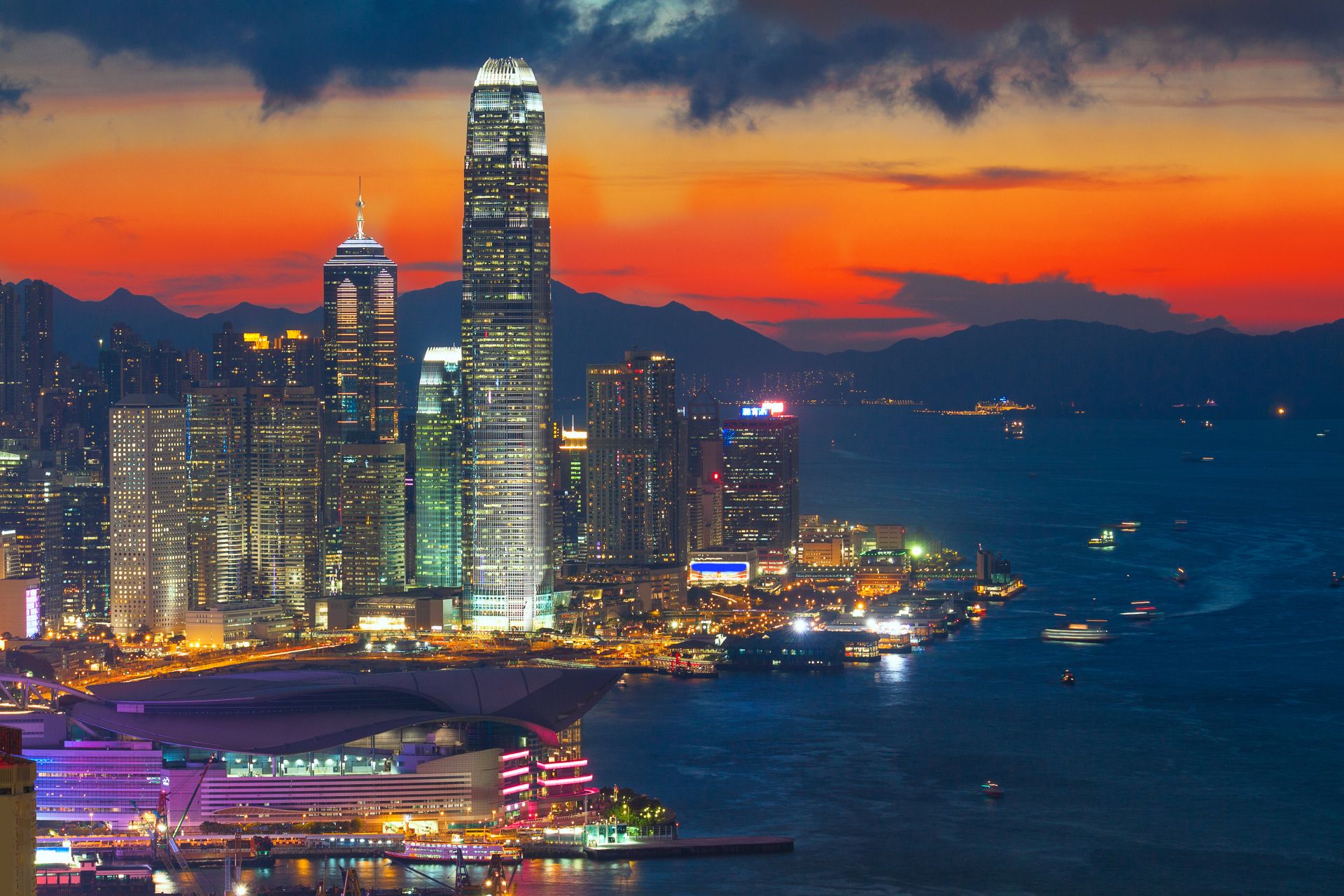 26歲的他24天獲批香港身份！除了高才通計劃，還有什么方式審批這么快？