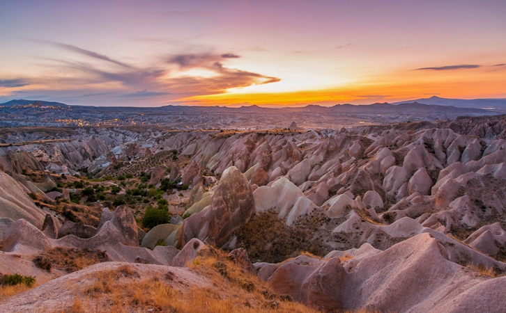 以這個國家作為跳板快速進(jìn)入美國？這樣的途徑你可能后悔太晚知道！