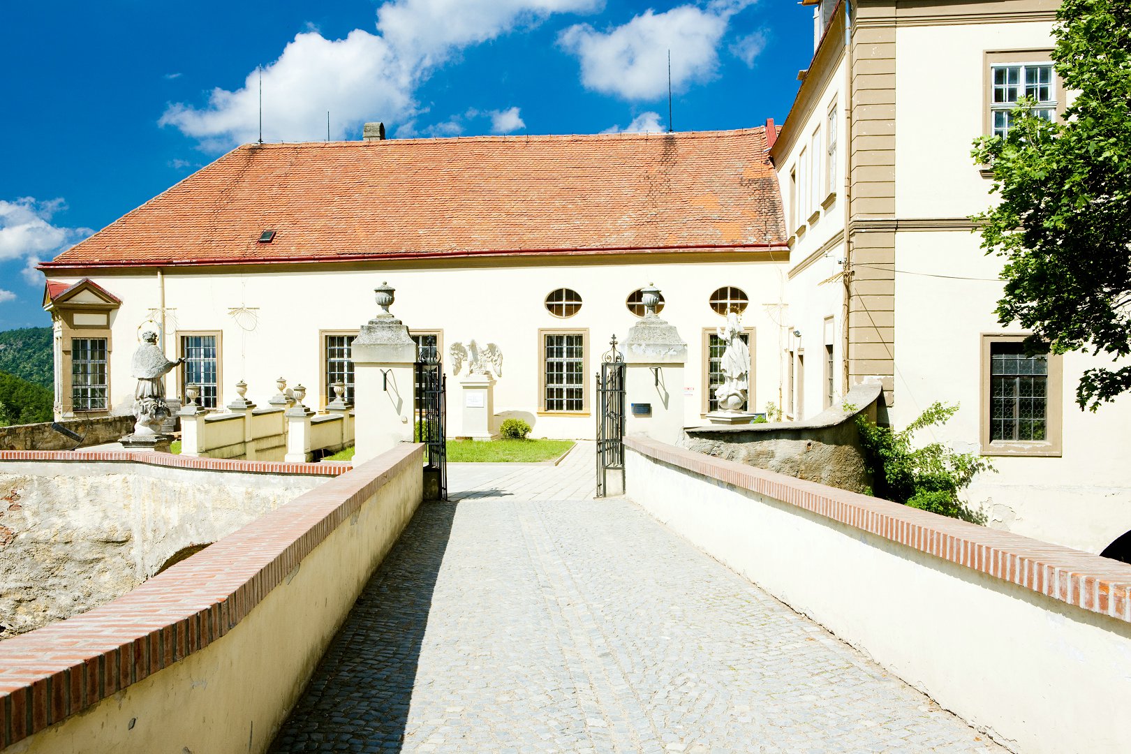 移居歐洲,馬耳他移民,希臘移民