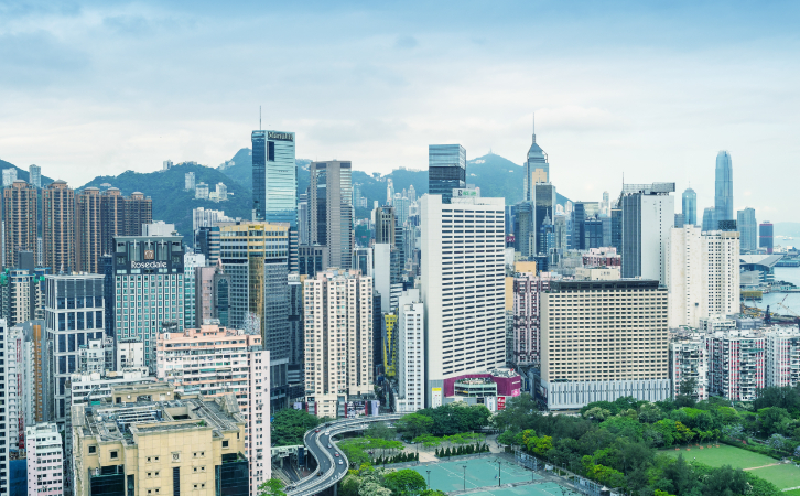 香港家庭每月收入中位數(shù)是3萬元，香港高才通家庭的月收入是多少？