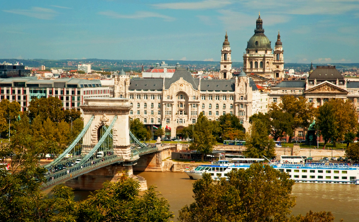 或成希臘黃金簽證“平替”？它低成本“送”身份還允許在當(dāng)?shù)毓ぷ骱徒?jīng)商！