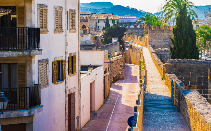 廢除法案明年1月正式生效？西班牙購(gòu)房即可移民將徹底終結(jié)？