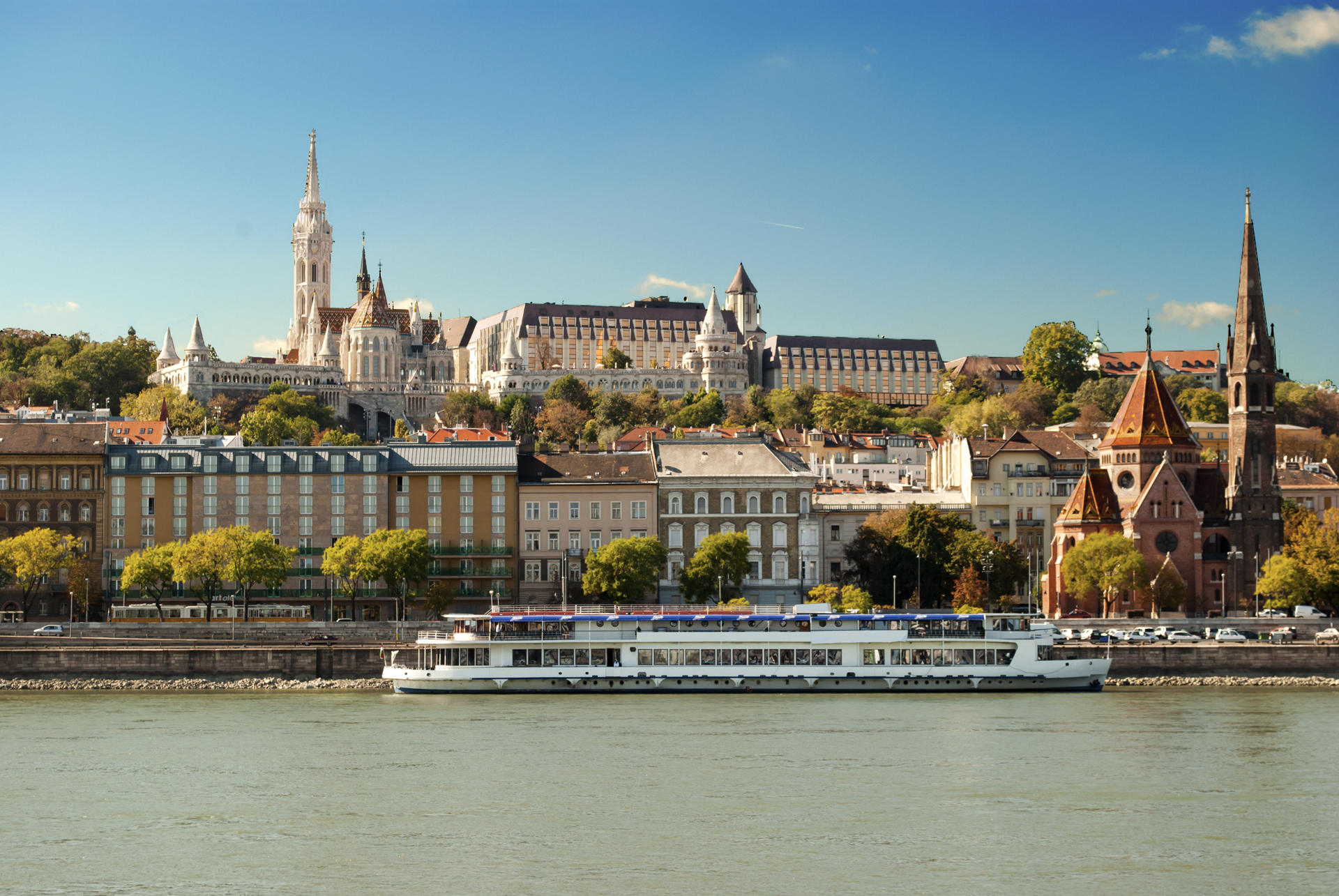 低門檻投資就能拿10年黃金簽證的匈牙利移民，這些人申請(qǐng)還能更加簡(jiǎn)單？！