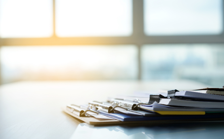 因虛報資料，中介遭控10項(xiàng)罪？4名投資者一同被控？拿香港身份需謹(jǐn)慎！