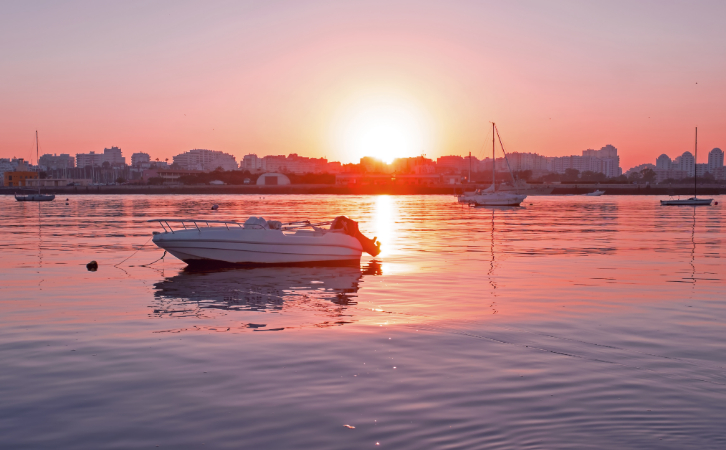 美國(guó)取消“落地生”掀起千層浪！這個(gè)國(guó)家也可“落地生”，身份優(yōu)勢(shì)一點(diǎn)也不