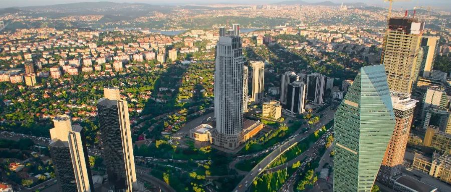 只有中國人才來這里買房?其實(shí)歐美人士也“搶瘋”了!買房“送”護(hù)照的項(xiàng)目可不多