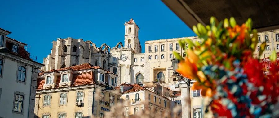 世界上最容易入籍的發(fā)達(dá)國(guó)家?就連美國(guó)人也“搶著”拿這里的身份?