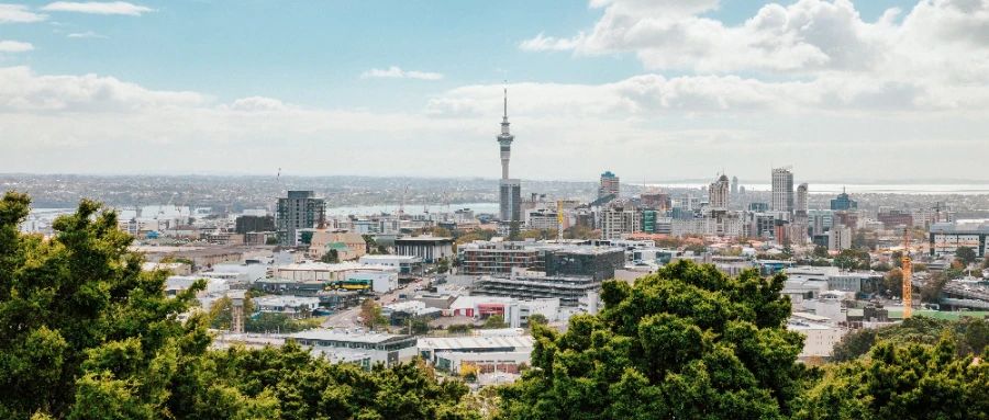 人人都想移民大國，美國人卻紛紛“涌入”這個面積僅相當于美國1/35的國家?