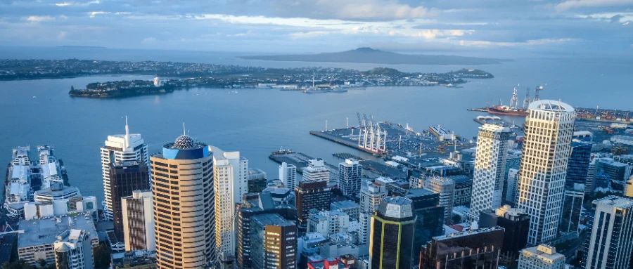 人人都想移民大國，美國人卻紛紛“涌入”這個面積僅相當于美國1/35的國家?