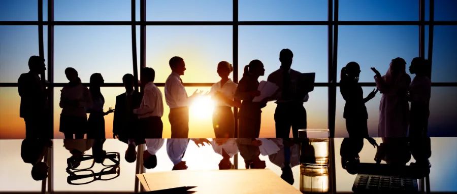 刷新紀(jì)錄！香港 7 個(gè)月吸金 1240 億、149 萬間，重返 “世一” ！