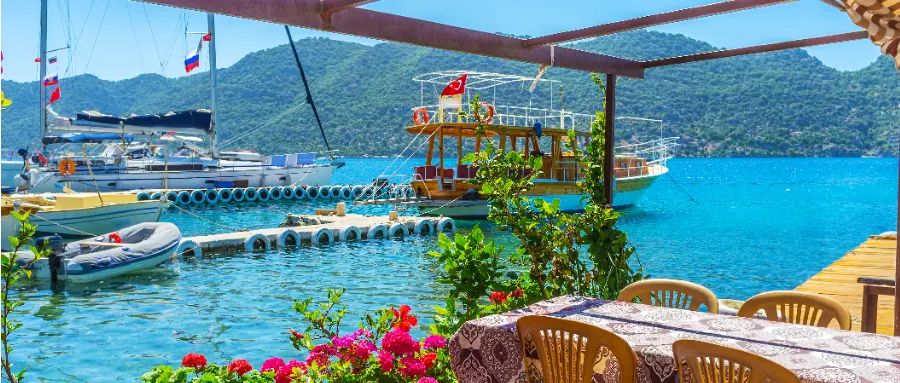 2691人身份“爆雷”|“打1折”4萬美元“買”護(hù)照+房產(chǎn)，您敢信？