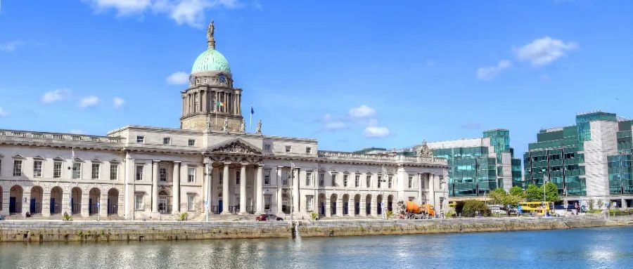 英國簡化這類人入籍要求？這個(gè)國家竟是英國+歐洲雙黃金跳板？