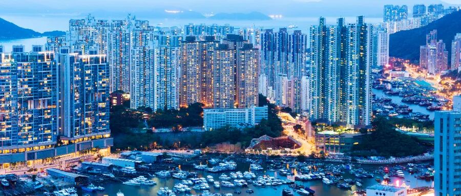 深扒才發(fā)現(xiàn)，這個無年齡上限限制、無語言、學歷要求的香港身份項目，比想象中更“寬松”